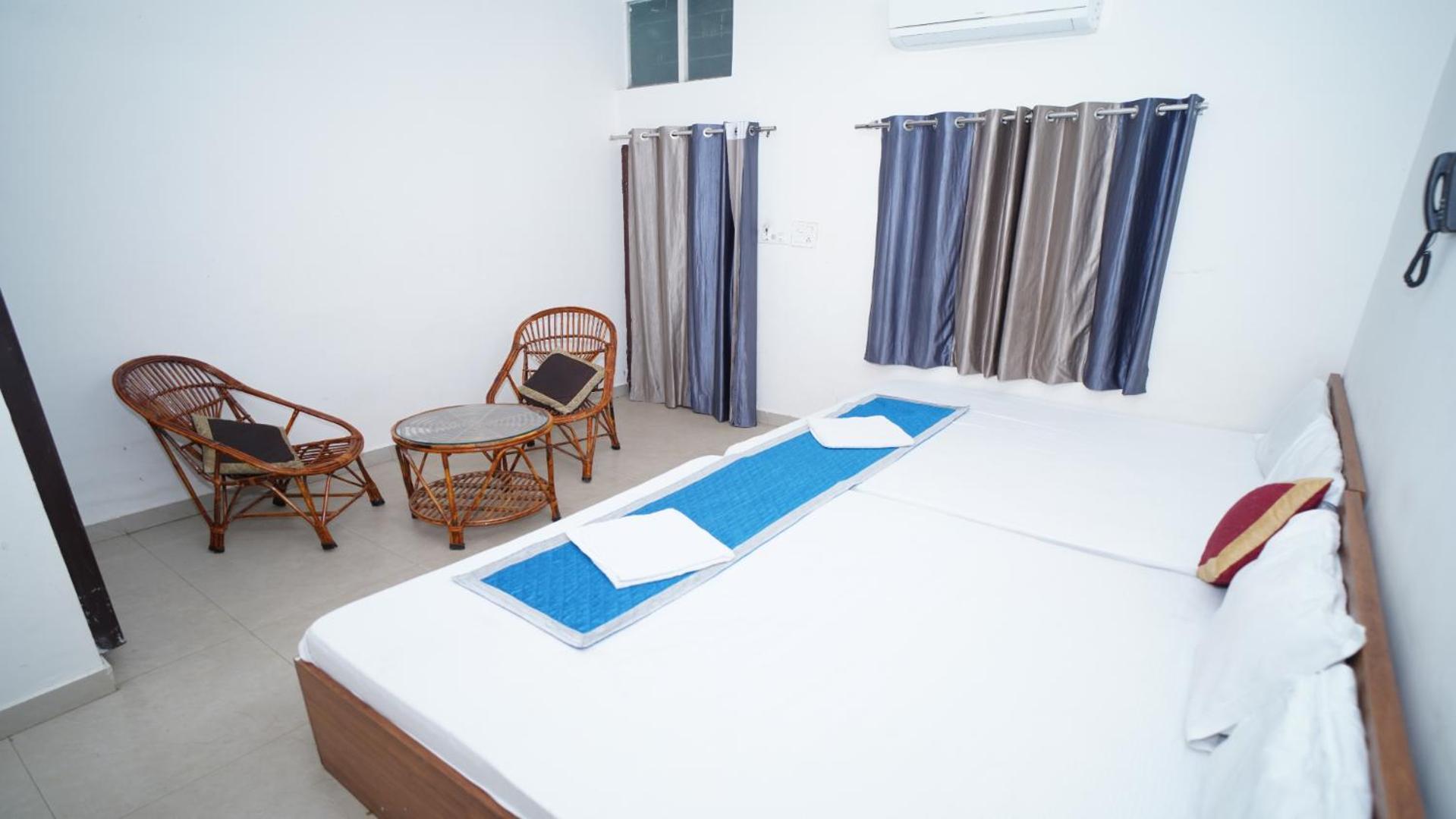 Hotel Apoorv - Near Jaipur Railway Station ภายนอก รูปภาพ