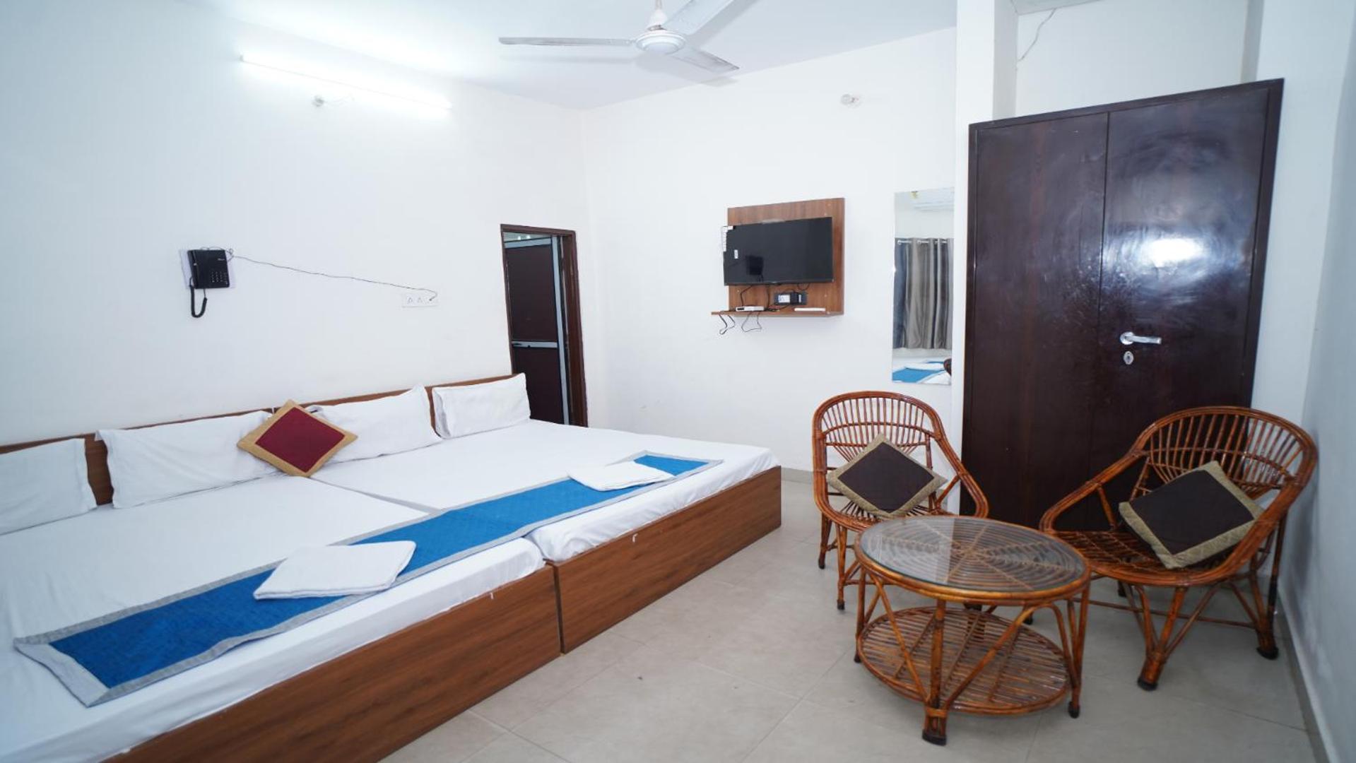 Hotel Apoorv - Near Jaipur Railway Station ภายนอก รูปภาพ