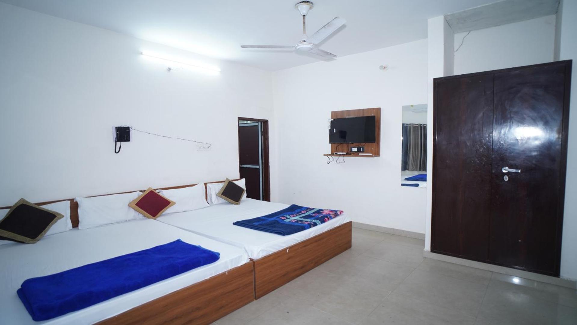 Hotel Apoorv - Near Jaipur Railway Station ภายนอก รูปภาพ